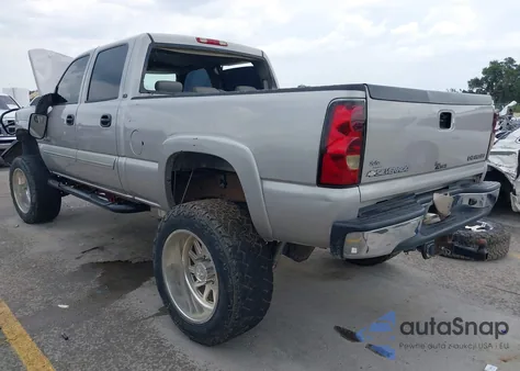 2004 Chevrolet Silverado 2500Hd Lt z USA, uszkodzony, nr VIN 1GCHC23294F248978